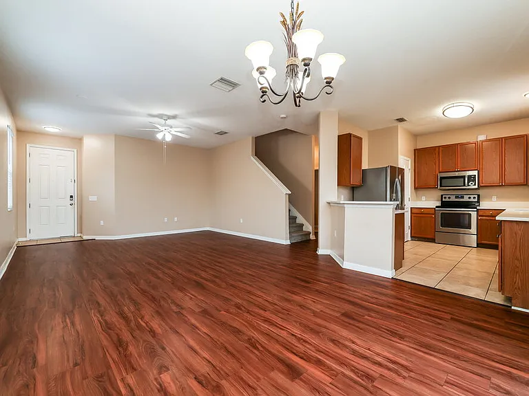 12122 Fern Haven Ave — Photo 6