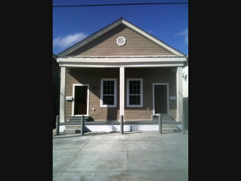 1st image of 623 S Cortez St