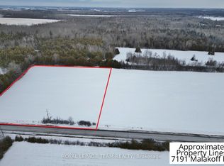7191 Malakoff Rd, Ottawa, ON K0A2T0