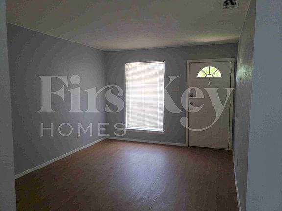 2nd image of 6537 La Grange Dr