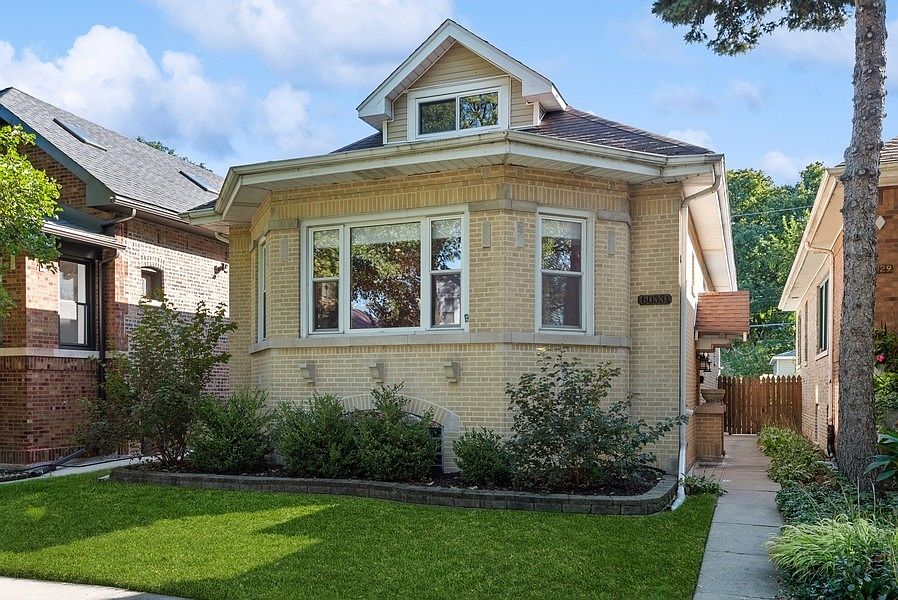 1st image of 6033 N Maplewood Ave