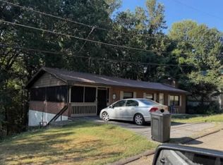 2325 S Walnut Dr, Saint Albans, WV 25177