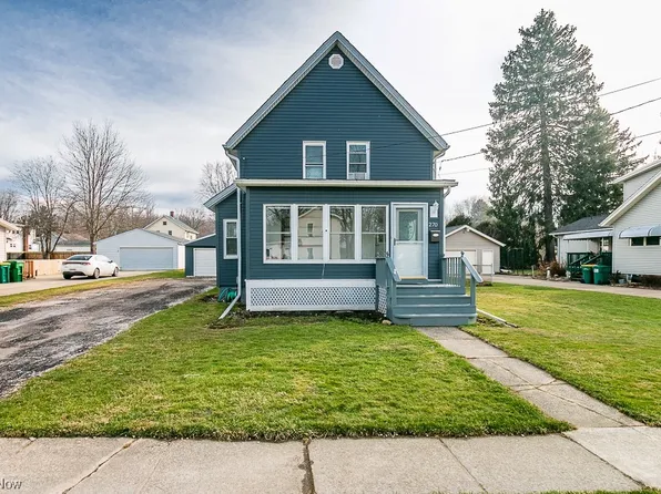 270 Vine St, Geneva, OH 44041