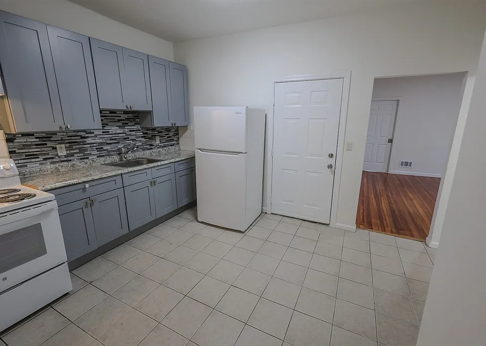 127 Intervale St #2