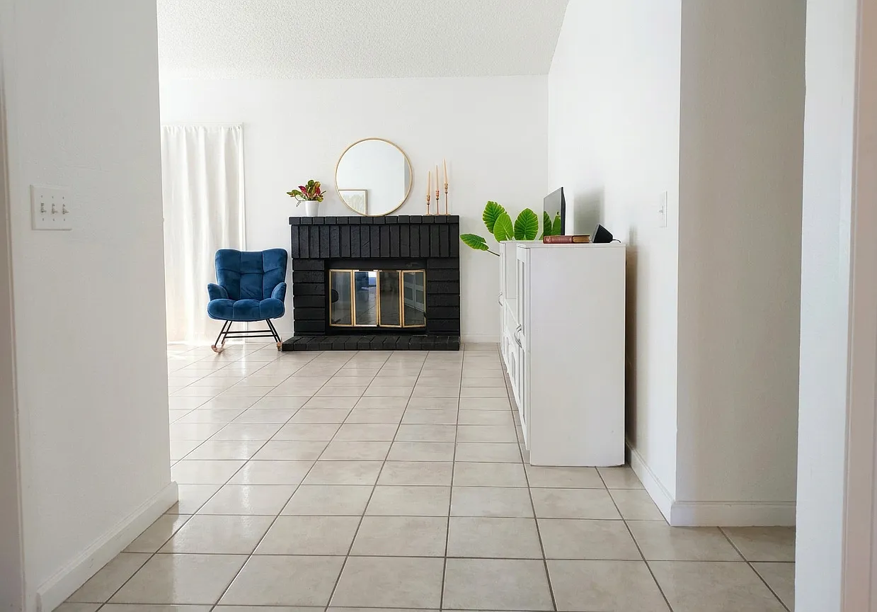 2 bed, 950 sqft, $2,150 — Photo 1