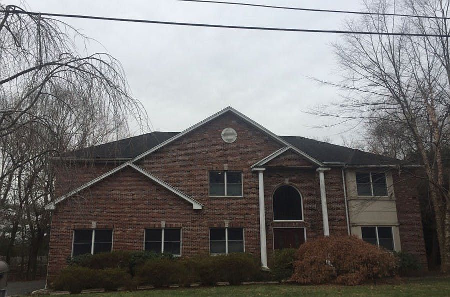 1st image of 91 President Rd