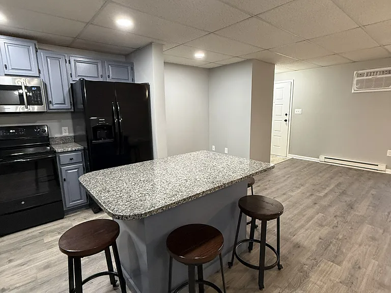 107 Hamilton Ave #107 — Photo 9