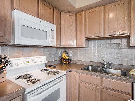 4th image of 6851 S Florentine Way