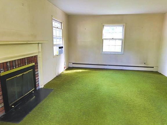 4th image of 5 Shetland Ln