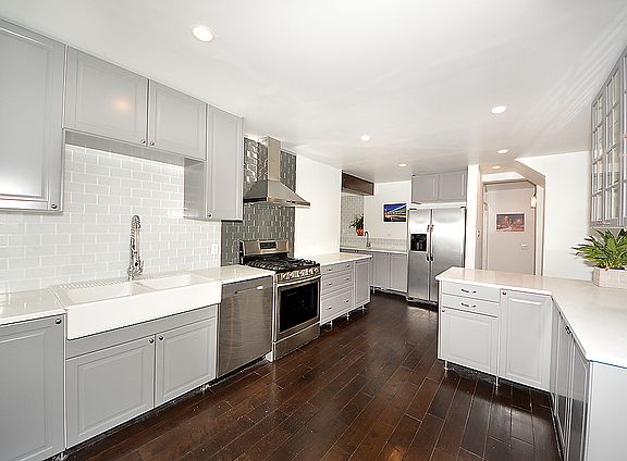 3rd image of 6716 N Monticello Ave
