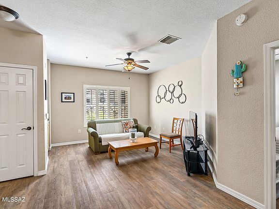 3rd image of 1500 E Pusch Wilderness Dr Unit 14103