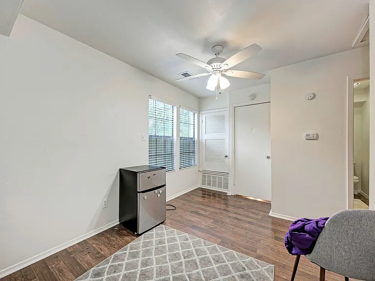 3102 Cedar St — Photo 28