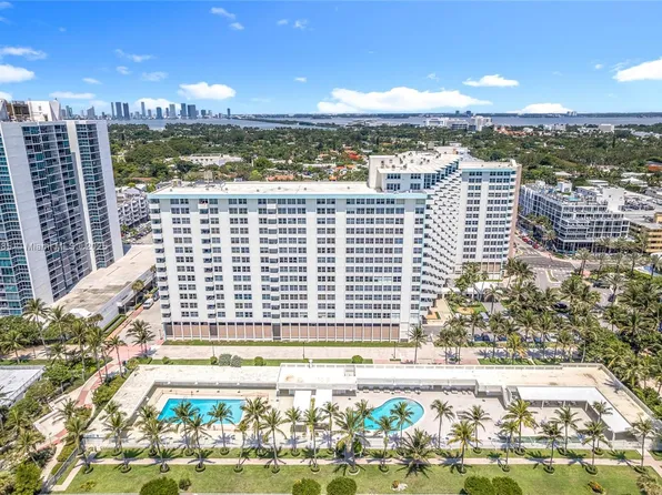 2899 Collins Ave APT 1218, Miami Beach, FL 33140