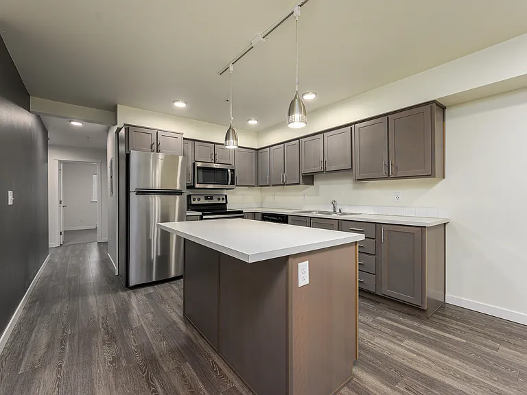 3-Bed 2-Bath Kitchen 3-Bed 2-Bath Kitchen