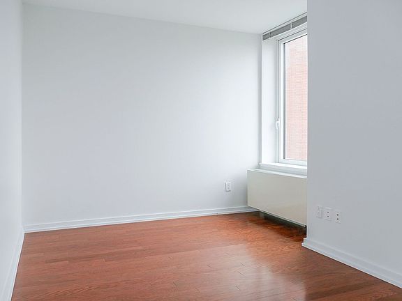 5th image of 5-11 47th Ave #9C