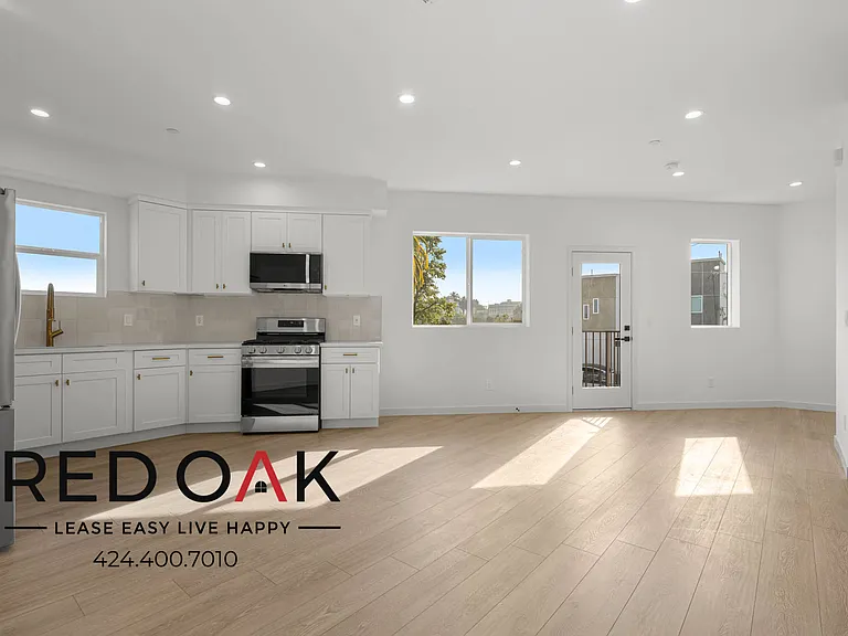 415 N La Fayette Park Pl #415 — Photo 2