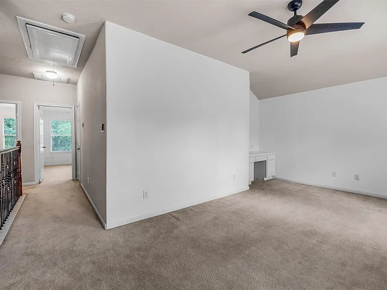 75 N Spinning Wheel Cir — Photo 18