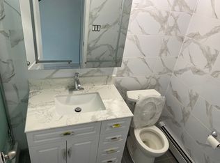 43-29 157th St #2, Flushing, NY 11355