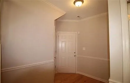 3 bed, 2.5 bath, 1796 sqft, $2,200 — Photo 3