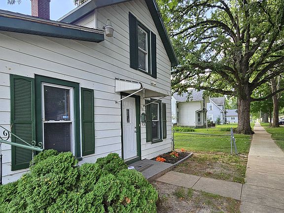 3rd image of 1116 Corbin St