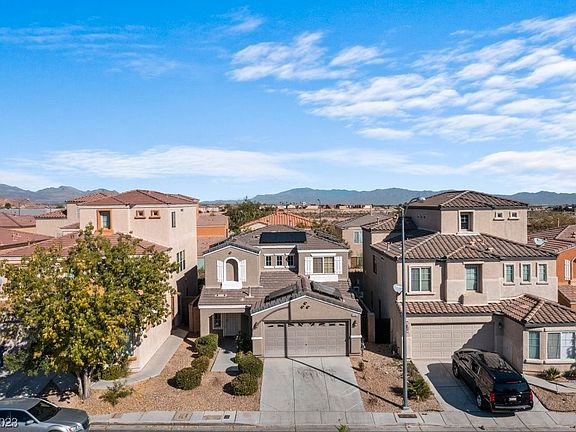3rd image of 8880 Skyline Peak Ct