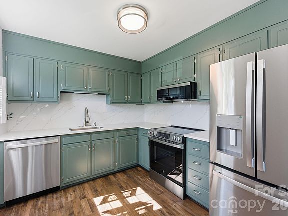2nd image of 8005 Regent Park Ln