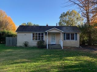 165 Pleasant Grove Rd, Long Valley, NJ 07853