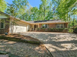 2735 Shetland Dr, Decatur, GA 30033