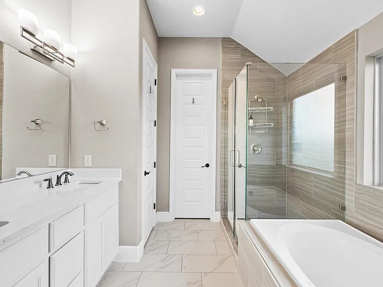 9707 Highland Pointe Dr — Photo 19