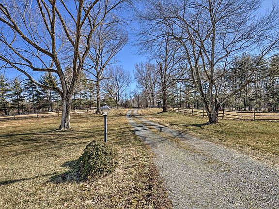 5th image of 95 Meadow Rd