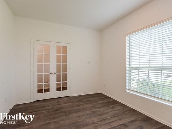 5th image of 7406 Keechi Pl