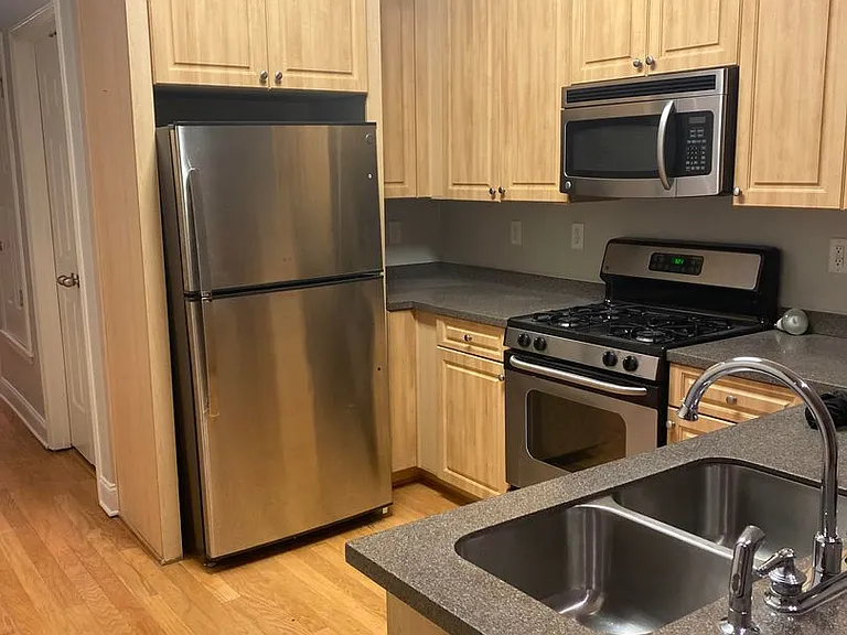 510 City House Ct #205 — Photo 4