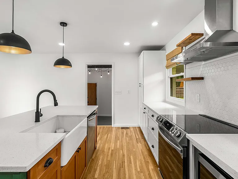 2519 David Dr — Photo 4