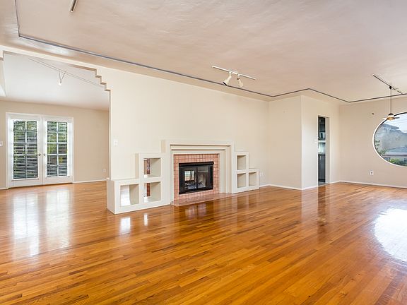 2nd image of 1603 Law St