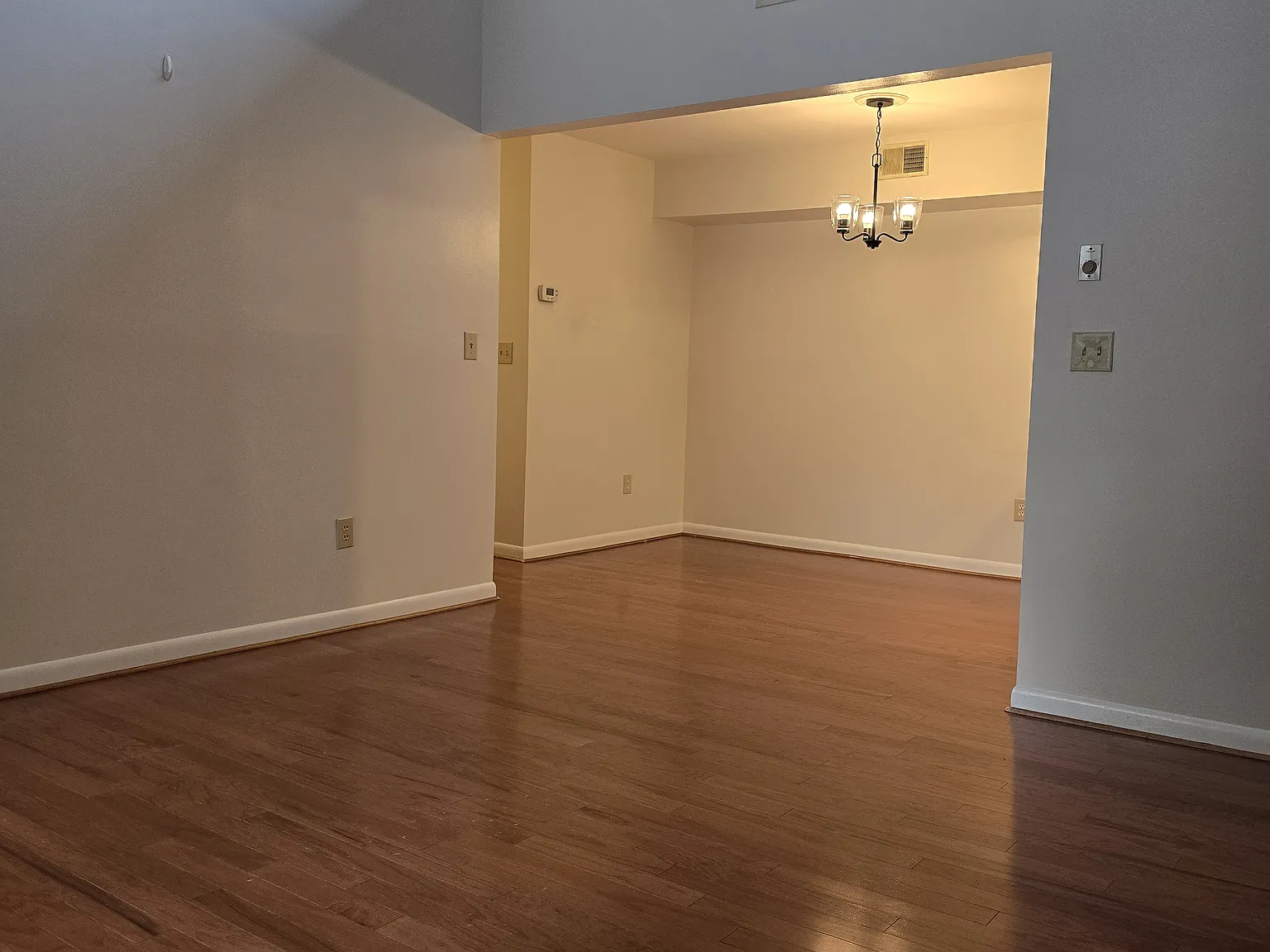 2 bed, 1120 sqft, $1,645 — Photo 3