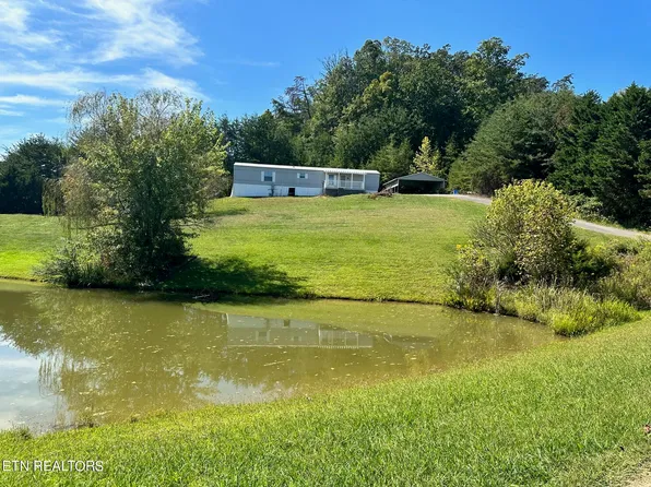 3323 Roberts Rd, Mascot, TN 37806