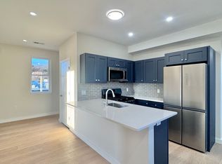 5 Breed St #4, Boston, MA 02128