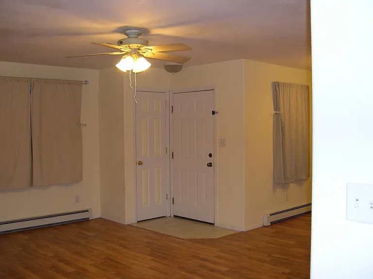 461 N Sun Ct — Photo 15