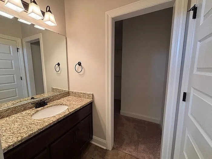 100 Middy Ln — Photo 28