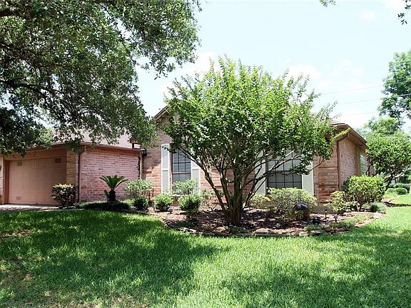 2nd image of 3411 S Peach Hollow Cir