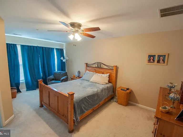 5813 Whiterose Way — Photo 7