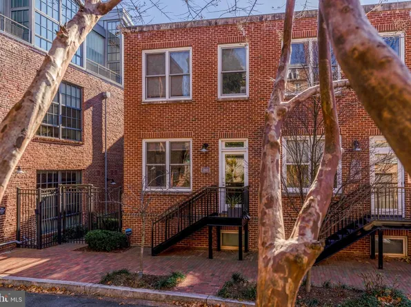 2516 Q St NW APT E102, Washington, DC 20007