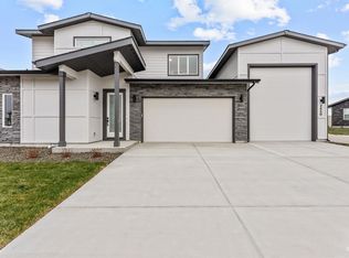 2450 N Opal Falls Way, Kuna, ID 83634