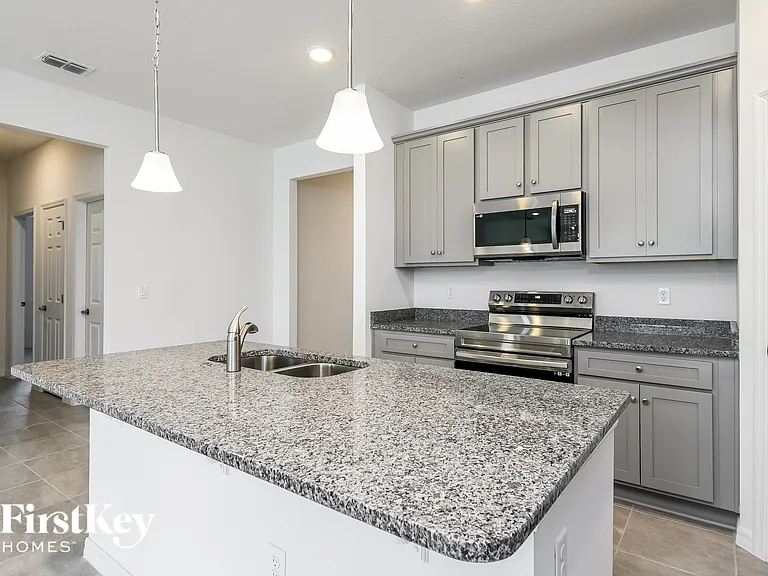 1618 Isleta Loop — Photo 7