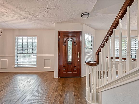 4th image of 2407 Willow Bend Dr