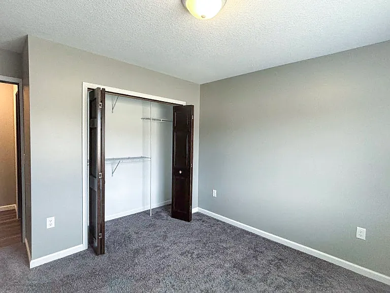 1987 Southridge Ave #3 — Photo 7