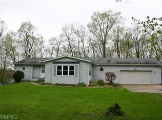 10520 Enzian Rd, Delton, MI 49046