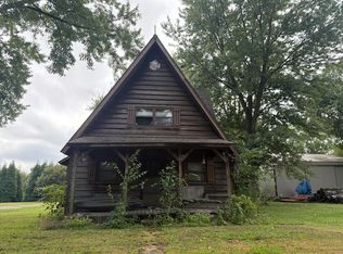 702 N Davis St, Carlisle, IN 47838