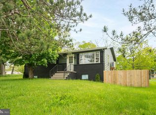 413 D St, Oakland, MD 21550