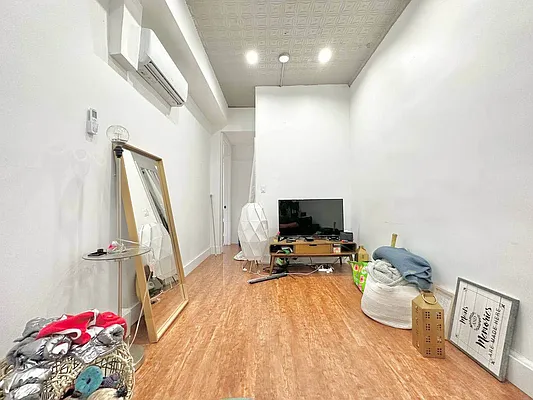 Rented by Doorway NYC, LLC | media 17